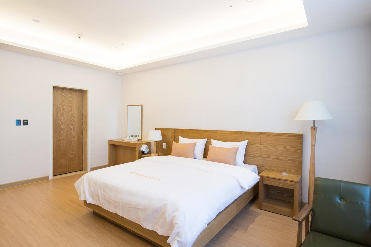 Lake 45 Hotel Naju Zewnętrze zdjęcie