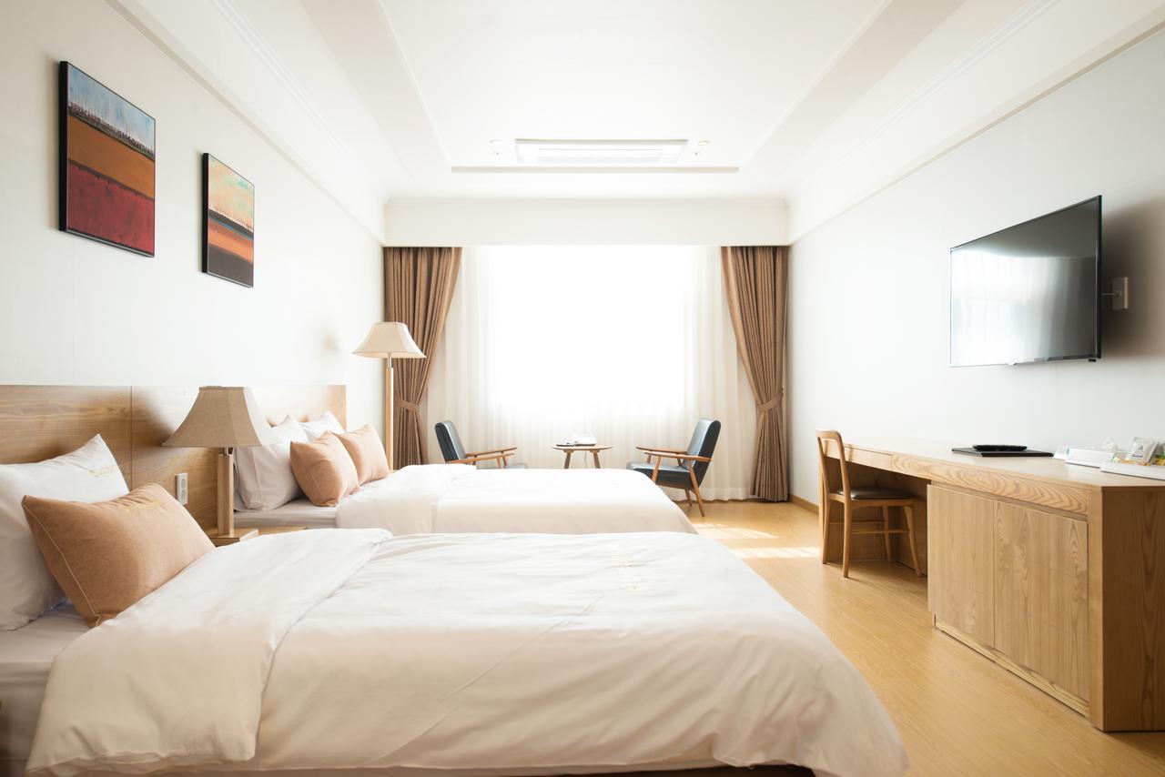 Lake 45 Hotel Naju Zewnętrze zdjęcie